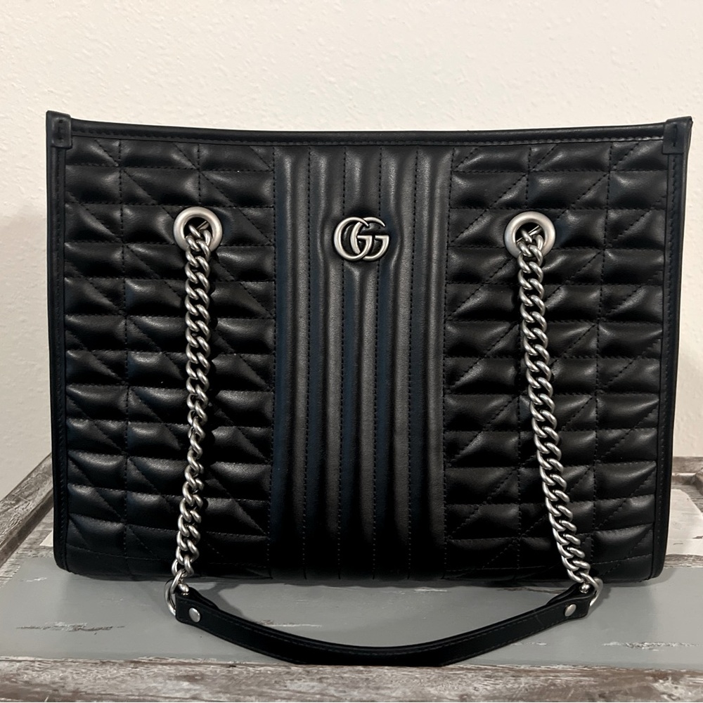 Authentic Gucci Aria Shopping Tote. Size Medium. Black with silver hardware.